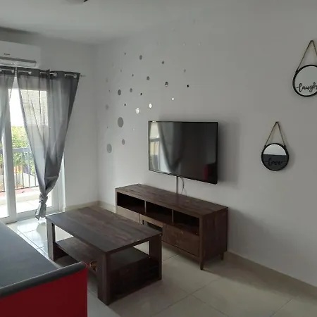 Sweet Holidays In With Swimming Pool Appartement Ayía Nápa